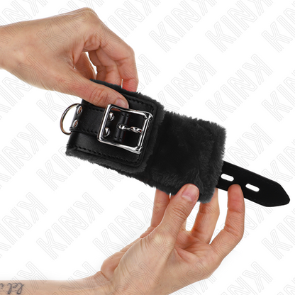 KINK - PULSO FORRO DE PELE PRETO COM CINTO PRETO AJUSTÁVEL 17-29 CM X 6 CM