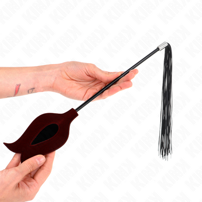 KINK - LÁTIGO CON BORLA DE SILICONA EN FORMA DE ROSA 45 CM